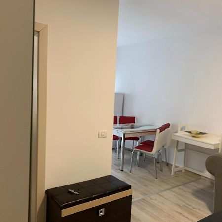 Apartament Cu 2 Camere 拉迪亚 外观 照片